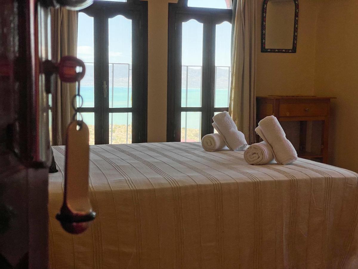 Casa Paca Alhucemas Guesthouse B&B エクステリア 写真