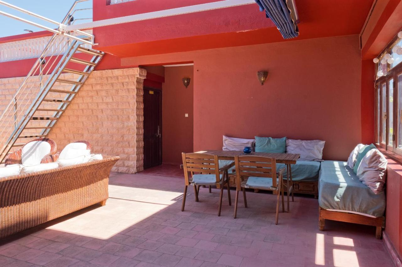 Casa Paca Alhucemas Guesthouse B&B エクステリア 写真