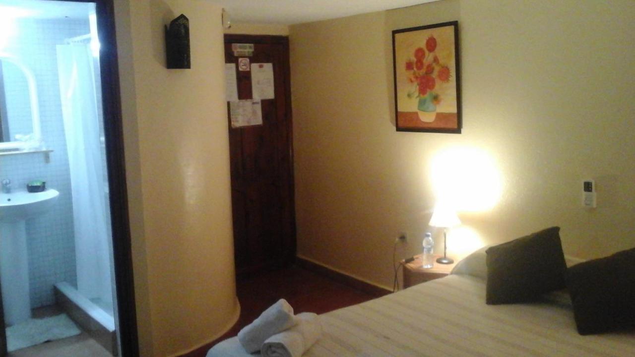 Casa Paca Alhucemas Guesthouse B&B エクステリア 写真
